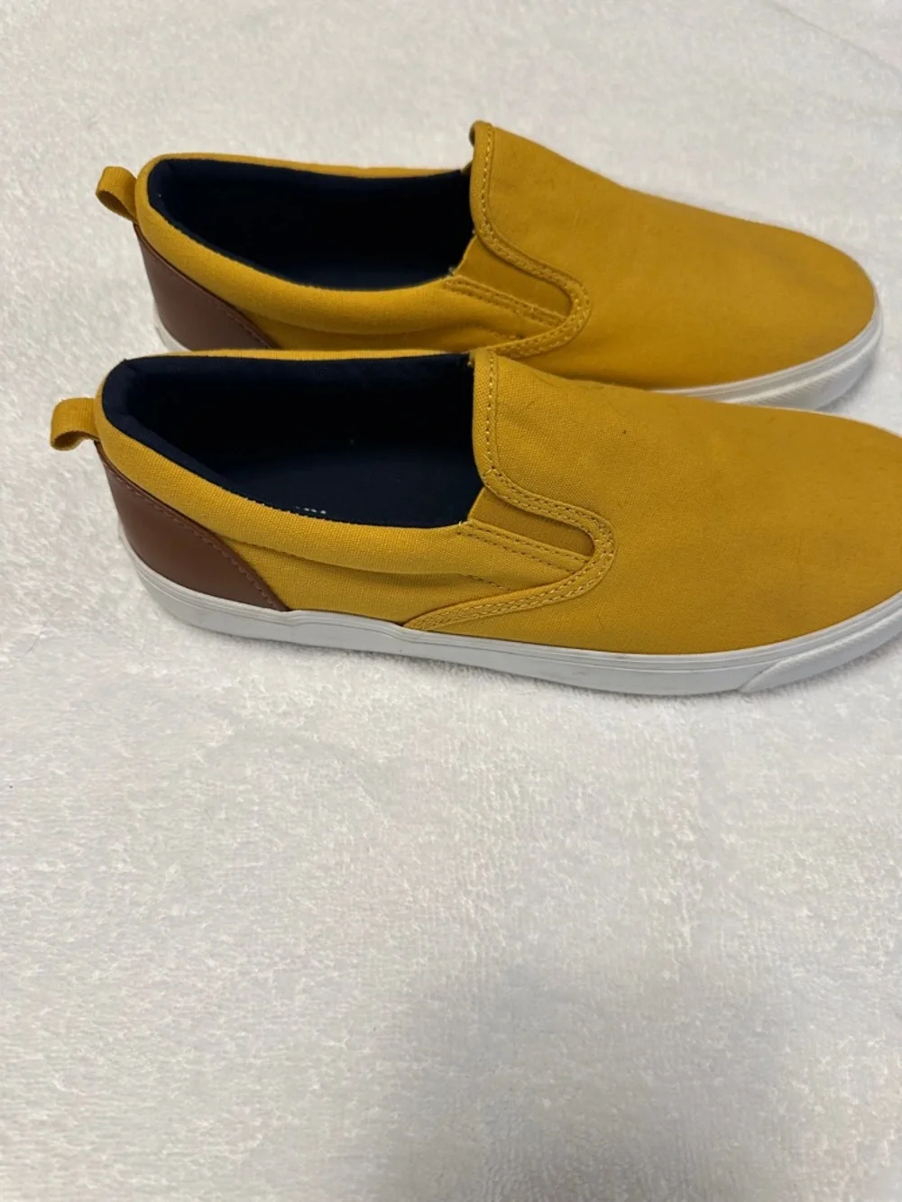 Old Navy Kids Canvas Slip-On Sneakers in Mustard Yellow size 6